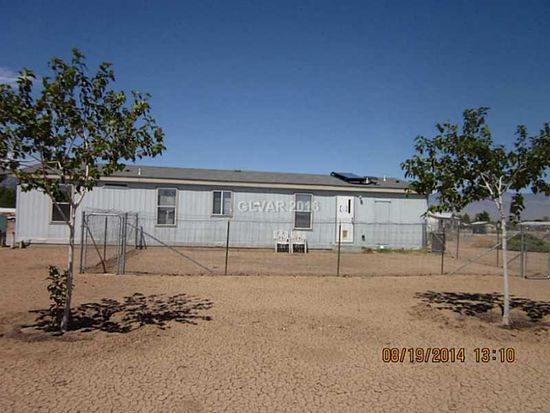 the front of a one-story house